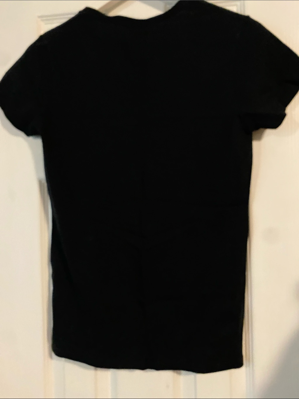 Gildan woman’s Black V-Neck Short Sleeve Tee - Picture 3 of 3